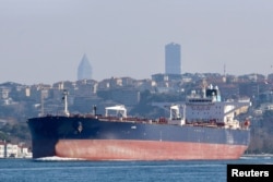 نفتکش آلتورا ۱۰ روز پیش در حال عبور از تنگه بسفر دیده می‌شود