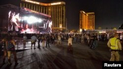 Penembakan dilakukan oleh seorang laki-laki kulit putih terhadap kerumunan penonton konser musik di Las Vegas, Minggu (1/10). 