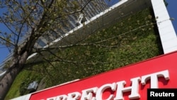 FILE PHOTO: The corporate logo of the Odebrecht SA construction conglomerate is pictured at its headquarters in Sao Paulo, Brazil, July 29, 2019. The troubled company has changed its name to Novonor, Dec. 18, 2020. 