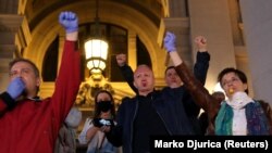 Protest opozicije ispred Skupštine Srbije 30. aprila