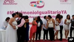 Permitir el matrimonio entre personas del mismo sexo reduce los intentos de suicidio en 134.000 personas por año.