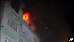 Avahîya BDP ya navçeya Dortyolê li nav agirê da xuya duibe