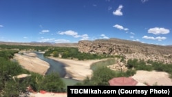 Sungai Rio Grande membentuk batas alam antara AS dan Meksiko, , sekitar 193 kilometer di perbatasan selatan Big Bend National Park, Texas barat daya. (Foto: dok).