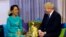 ၀န်ကြီး Boris Johnson ၂၀၁၇ ဇန်နဝါရီတုန်းက မြန်မာနိုင်ငံကို လည်ပတ်စဉ် 