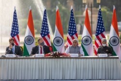 27일 마이크 폼페오 미 국무장관과 마크 에스퍼 미 국방장관, 수브라미니암 자이샹카르 인도 외교부 장관, 라즈나트 싱 인도 국방장관이 인도 뉴델리에서 기자회견을 가졌다.