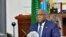Le président Félix Tshisekedi conduisant à distance une réunion gouvernementale à la Cité de l'Union africaine, Kinshasa, le 26 juin 2020 (Facebook / Présidence de la RDC)