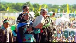 El papa exhorta a mapuches a no recurrir a la violencia