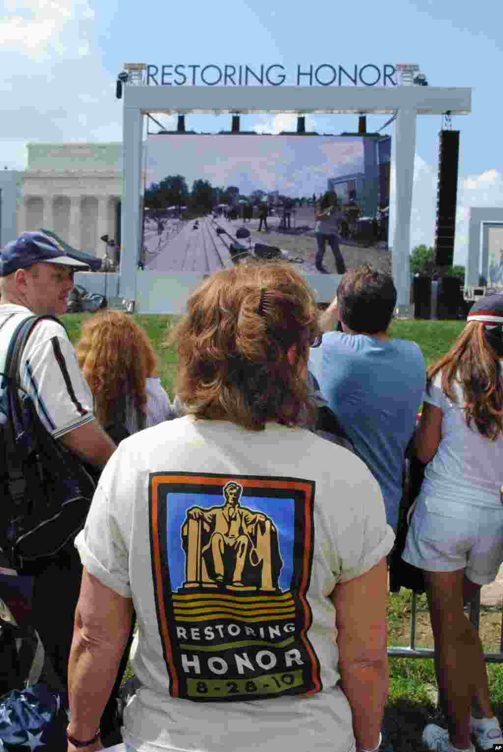 Conservatives Rally On Anniversary of King Speech