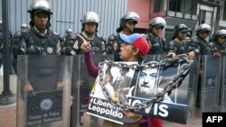 Se convocó a una marcha por la liberación de los presos políticos. Los estudiantes también marcharon.