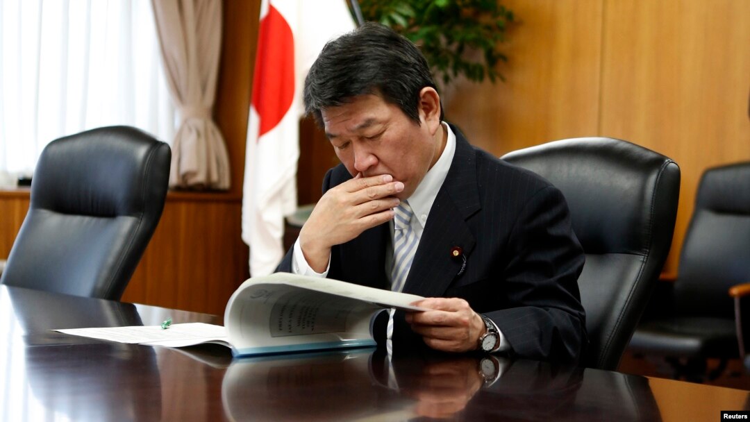 Menteri Ekonomi, Perdagangan dan Industri Jepang Toshimitsu Motegi di Tokyo (4/12). (Reuters/Toru Hanai)