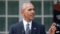 Presiden Barack Obama memberikan keterangan mengenai pelaksanaan Pemilihan Presiden, 9 November 2016 di Taman Bunga Mawar (Rose Garden), Gedung Putih, Washington DC. (AP Photo/Pablo Martinez Monsivais)