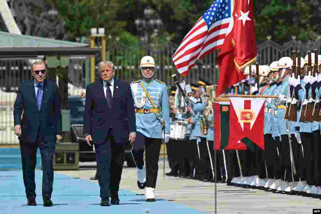  گالری عکس استقبال  رسمی اردوغان رییس جمهوری ترکیه از پرزیدنت ترامپ در آنکارا
