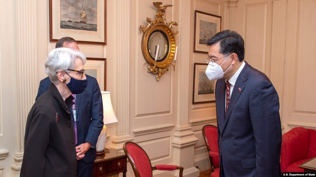 美國常務副國務卿謝爾曼曾在2021年8月12日會晤中國新任駐美大使秦剛。 (圖片來自謝爾曼副國務卿的推特賬戶)