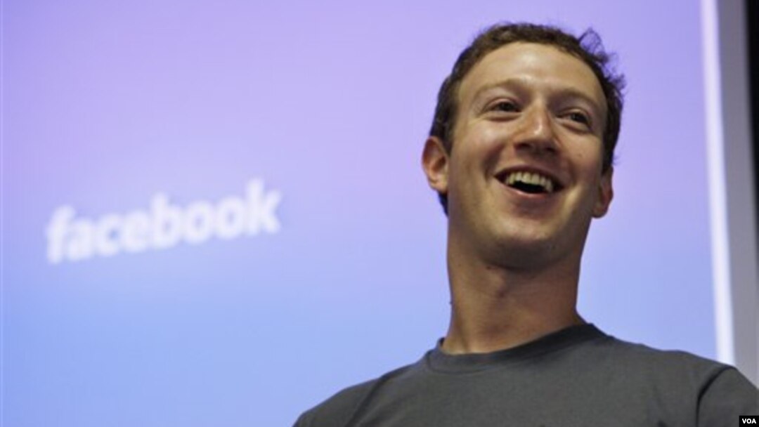 CEO Facebook, Mark Zuckerberg di kantor pusat facebook di Palo Alto, California (Foto: dok).