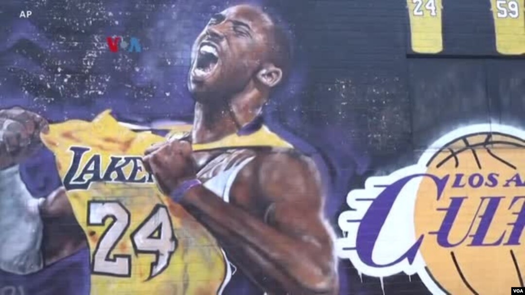 Para Fans di Los Angeles Mengenang Kobe Bryant
