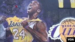 Para Fans di Los Angeles Mengenang Kobe Bryant