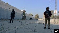 Les forces spéciales pakistanaises ont mis fin mardi à la prise d'otages par des talibans pakistanais d'un poste de police de Bannu dans le nord-ouest du pays