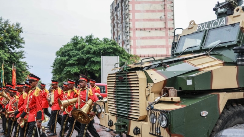 Mozambique opens new parliament amid protest, boycott