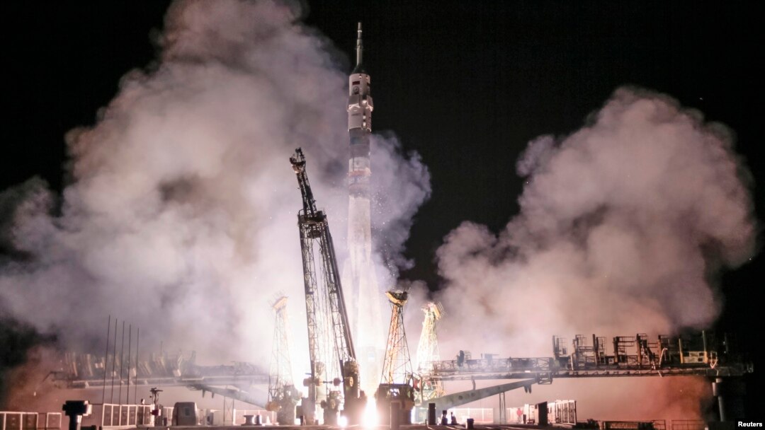 Phi thuyền Soyuz được phóng đi từ bệ phóng ở Baikonur đưa 3 phi hành gia lên Trạm Khong gian Quốc tế, 26/9/14