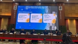 Menkeu Sri Mulyani Indrawati dalam konferensi pers APBN Kita di Jakarta, Rabu (11/12) mengatakan defisit melebar menjadi Rp401,8 triliun atau 1,81 persen terhadap PDB (Ghita Intan/VOA)