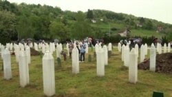 13 bošnjačkih civila i šest neidentifikovanih žrtava ukopano u 10. kolektivnoj dženazi u Bratuncu