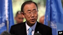 Sekjen PBB Ban Ki-moon menjadi tuan rumah pertemuan para pemimpin keuangan dan politik regional di Addis Ababa, Ethiopia Senin 27/10 (foto: dok).