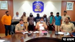 গ্রেফতার হওয়া প্রভাকর ভিমাজি ওয়াঘচৌরে ও তার সহযোগীরা - ফটো- দ্য ওয়াল 