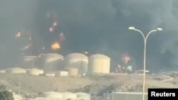 در دومین هفته از درگیری‌ها نیز تأسیسات ذخیره‌سازی انرژی صلاله هدف حمله قرار گرفته بود.