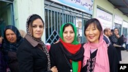 گشایش بازار زنانه زمینۀ کار را برای بیش از ٨٠ زن فراهم خواهد نمود.