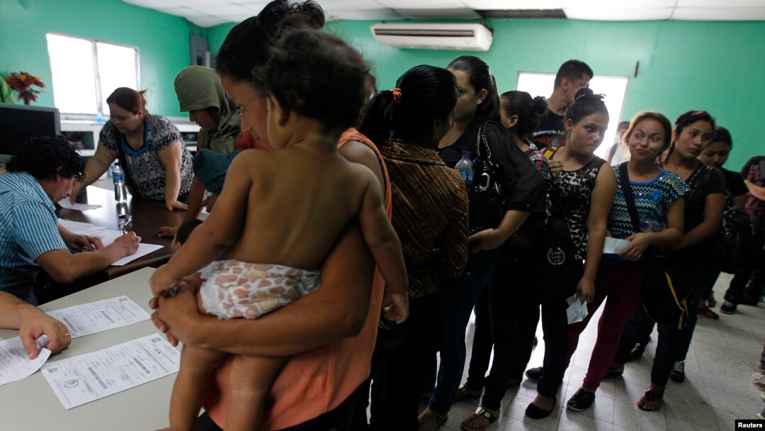 25.000 de los inmigrantes que se benefician del Programa de Acción Diferida ya han gestionado la renovación de sus beneficios por dos años más.