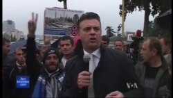 Protesta e Partisë Demokratike para parlamentit