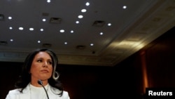 ARCHIVO: La exrepresentante Tulsi Gabbard, actual directora de Inteligencia Nacional, en una audiencia de confirmación del Comité de Inteligencia del Senado en el Capitolio en Washington, EEUU, el 30 de enero de 2025. REUTERS/Nathan Howard/Foto de archivo.