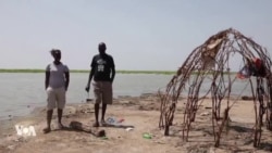 Les pêcheurs kenyans du lac Turkana accablés par le barrage éthiopien Gibe III