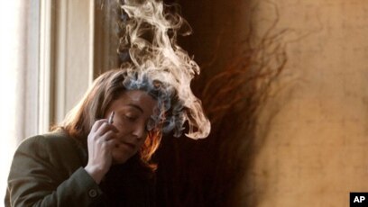 can cigarette ash cause a fire Smoking- Fire safety at home – London Fire Brigade