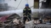 В Киеве обломки ракет повредили несколько зданий, двое погибших