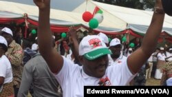 Presiden Burundi, Pierre Nkurunziza melakukan kampanye dalam upayanya kembali menjadi Presiden untuk masa jabatan yang ketiga kali (25/6).