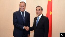 中国外长王毅与俄罗斯外长拉夫罗夫在东盟会议期间会晤（2018年8月2号）