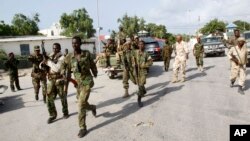 Pasukan Somalia melakukan pengamanan di dekat Istana Presiden di Mogadishu (foto: dok).