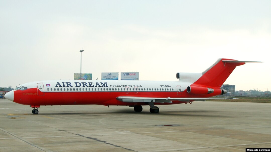 Hãng hàng không Air Dream đã phá sản và bỏ mặc chiếc máy bay của hãng dầm mưa dãi nắng ở Việt Nam nhiều năm qua.