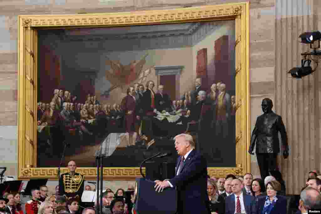 &ldquo;Nuestra máxima prioridad será crear una nación orgullosa, próspera y libre&quot;, dijo Trump durante su primer discurso como presidente 47 de Estados Unidos.&nbsp;