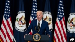 조 바이든 미국 대통령이 지난해 2월 워싱턴 국무부 청사에서 대외 정책 방향에 관해 연설했다.