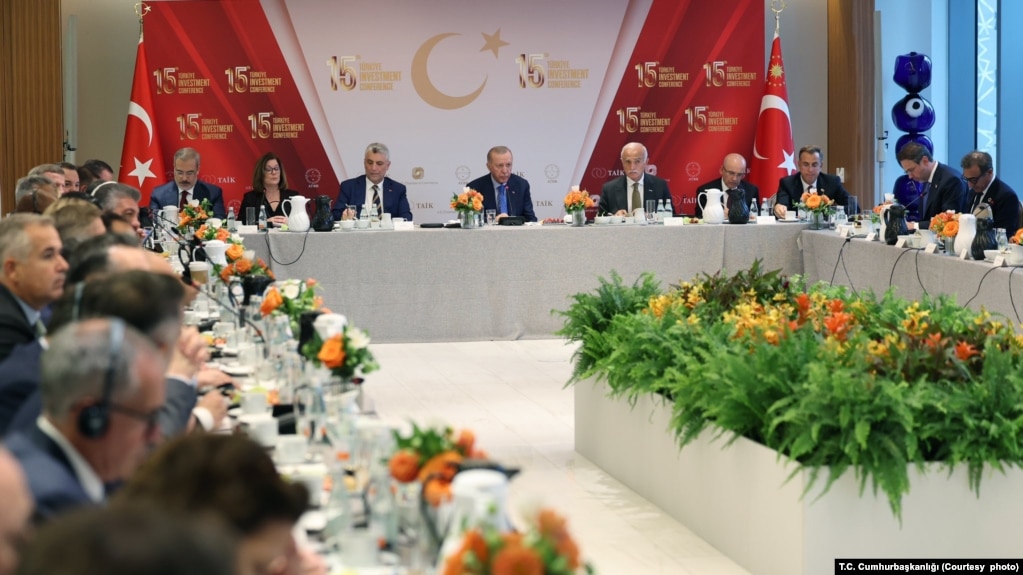 Cumhurbaşkanı Erdoğan dün, Türkiye-ABD İş Konseyi (TAİK) tarafından düzenlenen 15. Türkiye Yatırım Konferansı çerçevesinde Amerikalı ve Türk iş insanları ile biraraya geldi- 23 Eylül 2024.