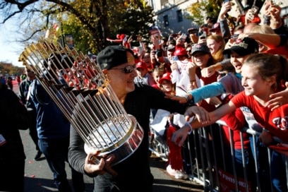 Astros World Series parade: 'We want Houston' chants, Ryne