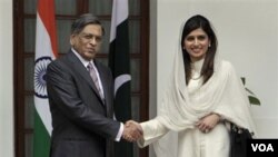 Minis afè etranje End lan , Somanahalli Mallaiah Krishna, a goch ak minis afè etranje Pakistan Hina Rabbani Khar