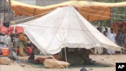 سیلاب زدگان کی امداد کے لیے کرکٹرز بھی میدان میں