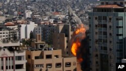ویران شدن یک ساختمان محل استقرار رسانه‌ها در غزه