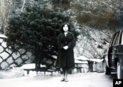 일본 납북자가족협회가 공개한 요코타 메구미의 사진. 북한의 알려지지 않은 장소에서 촬영됐다.