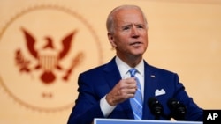 Presiden terpilih AS Joe Biden berbicara di The Queen theater di Wilmington, Delaware, 25 November 2020. 