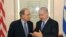 US Middle East envoy George Mitchell (l) and Israeli Prime Minister Benjamin Netanyahu during a meeting in Jerusalem, 20 May 2010