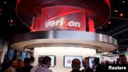 Amerika Federal qidiruv agentligi, Oq uy va “Verizon” kompaniyasi buni izohlaganicha yo’q.